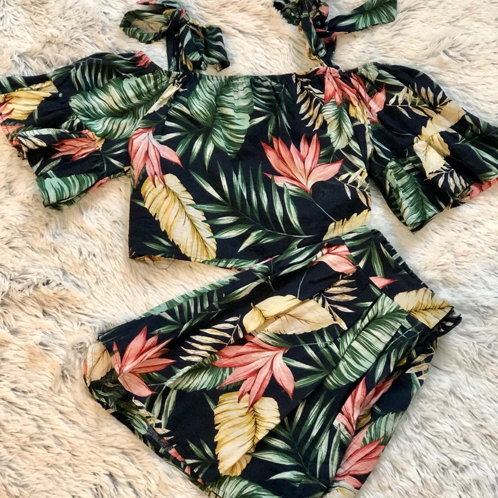 L’ATISTE two piece floral set